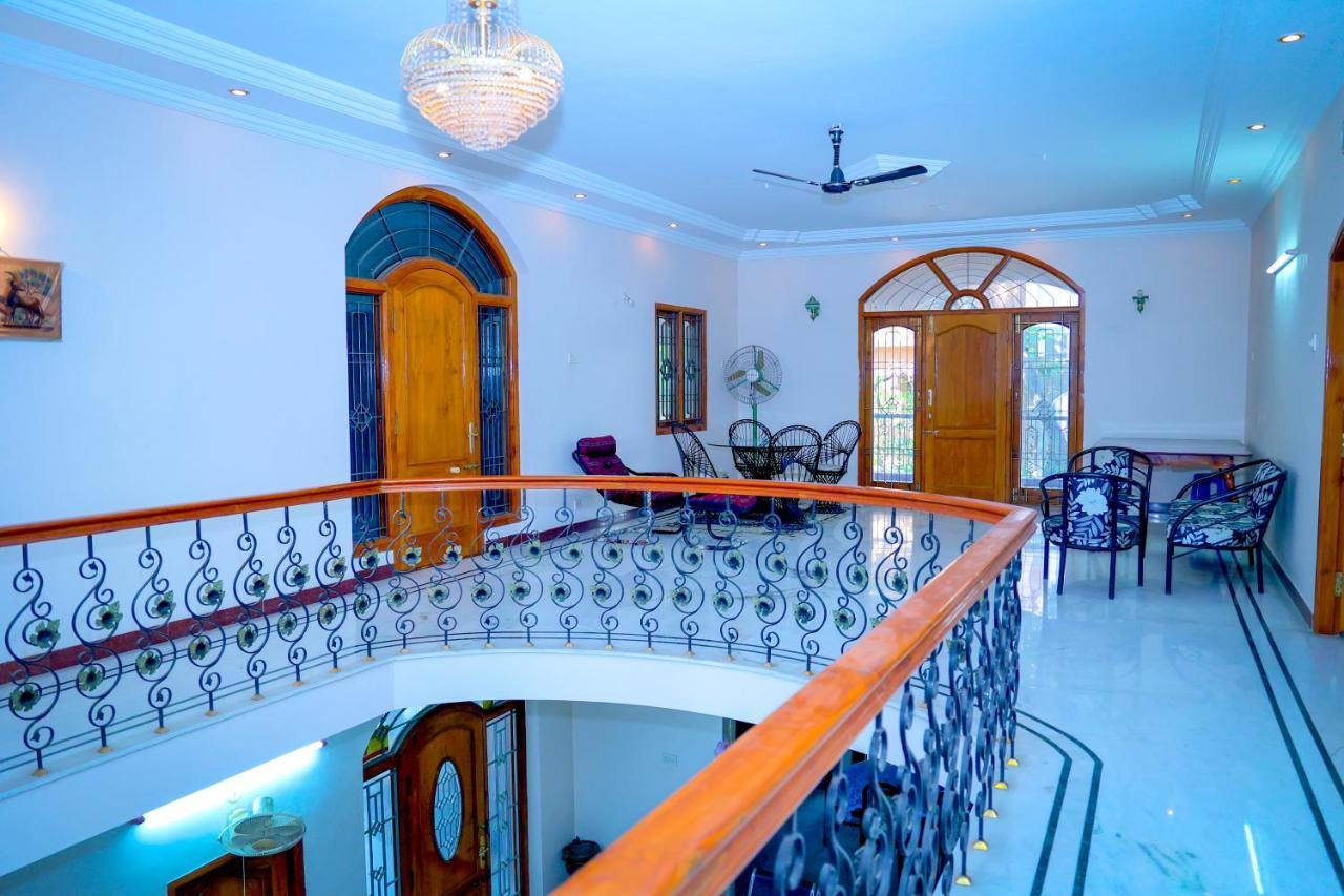 Divine Luxury Villa Tirupati Luaran gambar